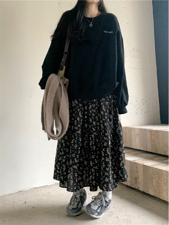 Falda midi holgada con estampa - Midi Skirt Floral reseña y precio